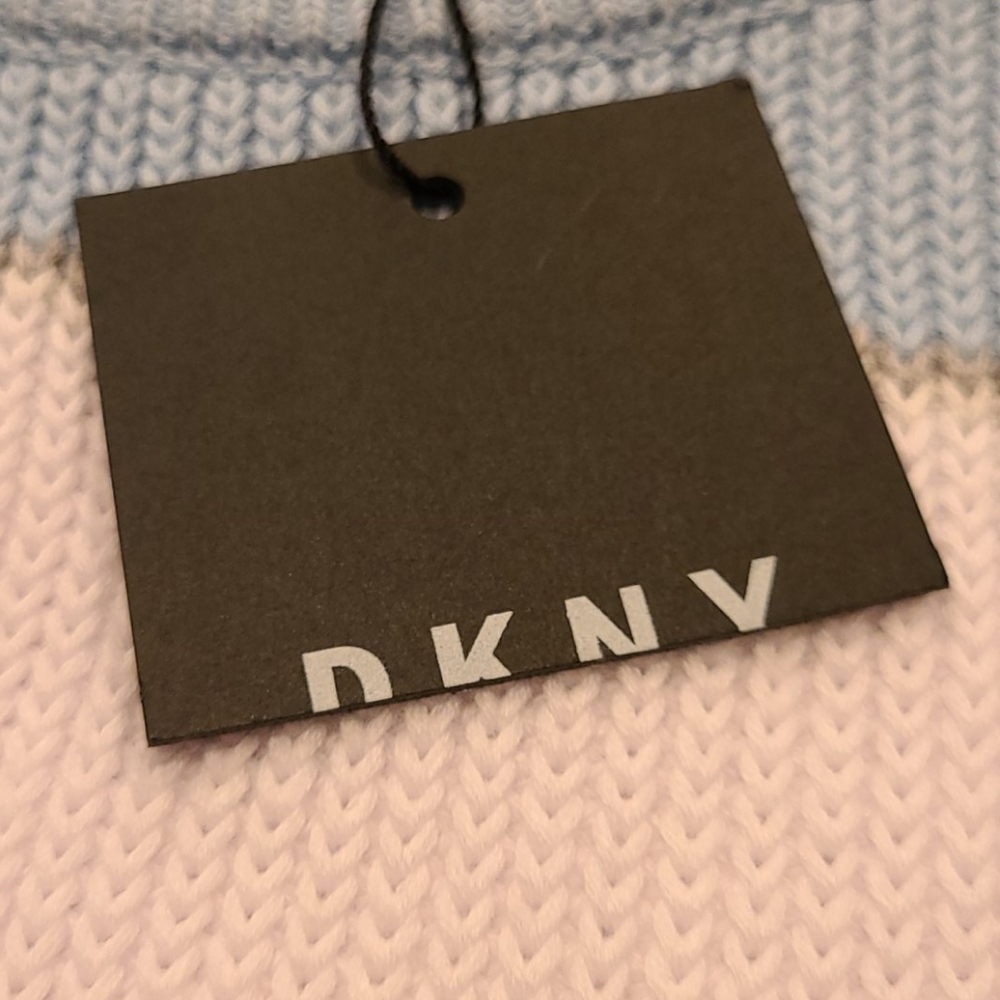 DKNY crewneck sweater - Picture 15 of 16